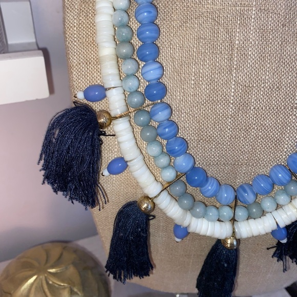 Vineyard Vines Statement Necklace - Picture 2 of 3